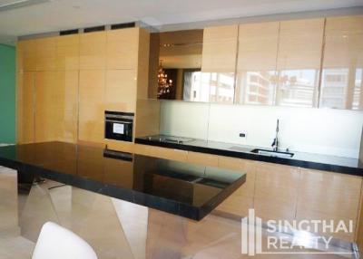 For RENT : Saladaeng Residences / 2 Bedroom / 2 Bathrooms / 127 sqm / 80000 THB [8037933]