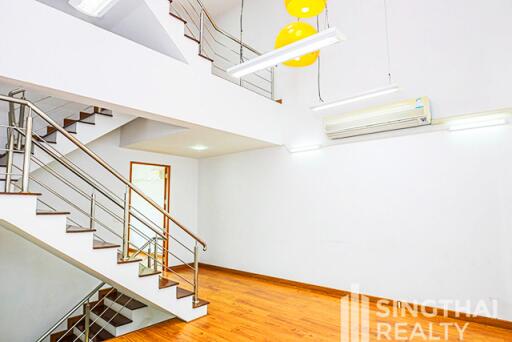 For RENT : Townhouse Thonglor / 4 Bedroom / 4 Bathrooms / 391 sqm / 80000 THB [8232938]