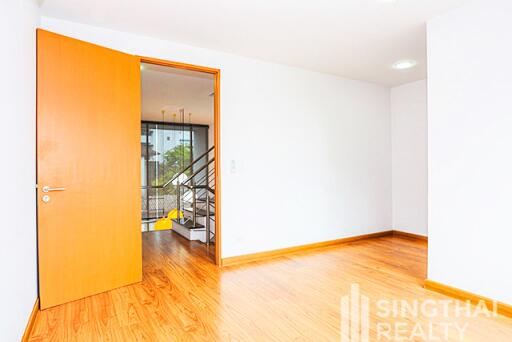 For RENT : Townhouse Thonglor / 4 Bedroom / 4 Bathrooms / 391 sqm / 80000 THB [8232938]