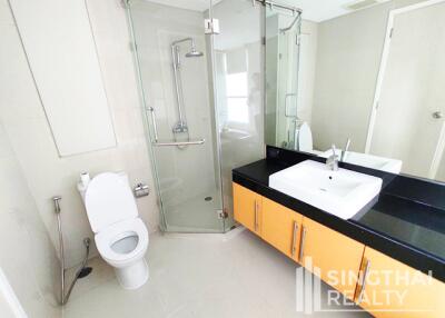 For RENT : Fullerton Sukhumvit / 3 Bedroom / 3 Bathrooms / 171 sqm / 80000 THB [8281203]