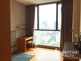 For RENT : Aequa Sukhumvit 49 / 2 Bedroom / 2 Bathrooms / 97 sqm / 80000 THB [8315341]