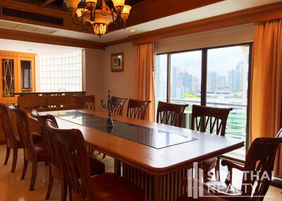 For RENT : Arunroj Tower / 4 Bedroom / 4 Bathrooms / 391 sqm / 80000 THB [8349127]