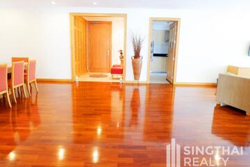 For RENT : GM Height / 3 Bedroom / 3 Bathrooms / 216 sqm / 80000 THB [8352515]