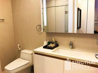 For RENT : Q Langsuan / 2 Bedroom / 2 Bathrooms / 86 sqm / 80000 THB [8406818]