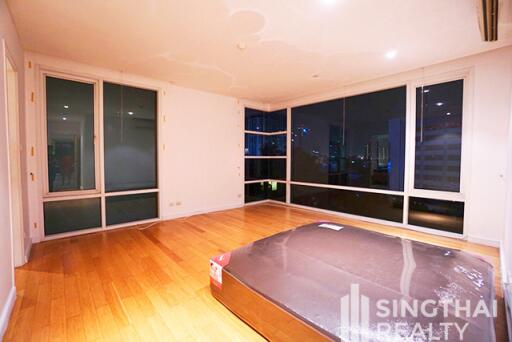 For RENT : Fullerton Sukhumvit / 3 Bedroom / 3 Bathrooms / 156 sqm / 80000 THB [8411443]