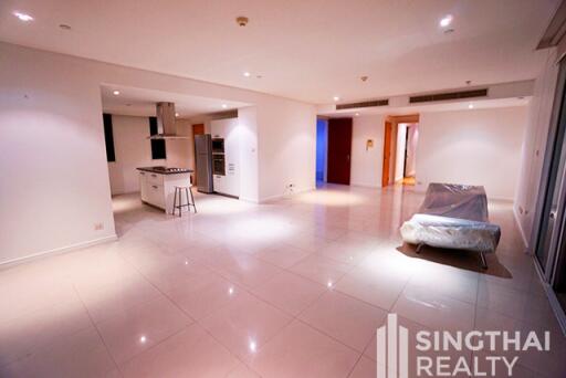 For RENT : Fullerton Sukhumvit / 3 Bedroom / 3 Bathrooms / 156 sqm / 80000 THB [8411443]