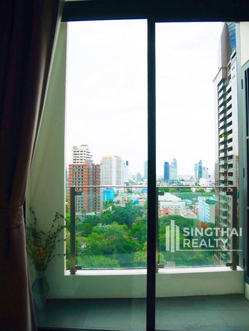 For RENT : The Diplomat 39 / 2 Bedroom / 2 Bathrooms / 77 sqm / 80000 THB [8575920]