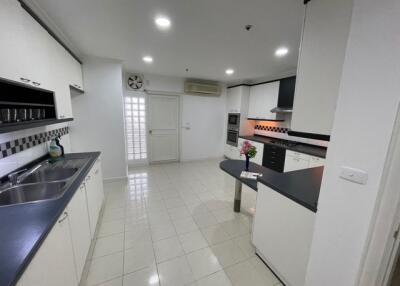 For RENT : Kallista Mansion / 3 Bedroom / 3 Bathrooms / 315 sqm / 80000 THB [9320621]