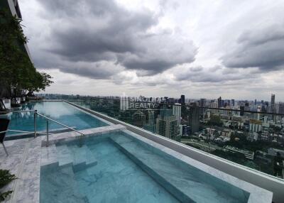 For RENT : 28 Chidlom / 2 Bedroom / 2 Bathrooms / 77 sqm / 80000 THB [9569241]