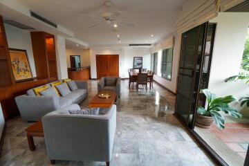 For RENT : Raintree Village Apartment / 3 Bedroom / 3 Bathrooms / 268 sqm / 80000 THB [9617771]