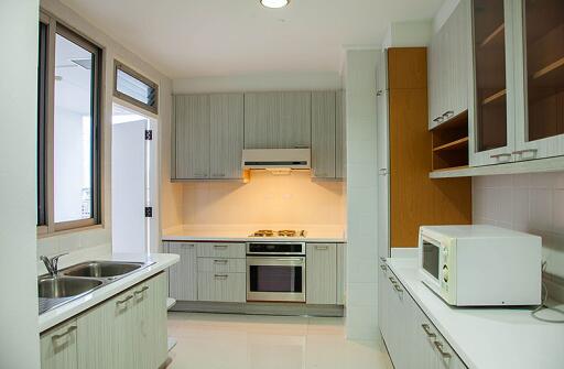 For RENT : Krungthep Thani Tower / 3 Bedroom / 3 Bathrooms / 230 sqm / 80000 THB [9691693]