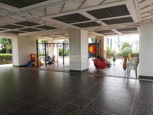 For RENT : Lee House / 3 Bedroom / 5 Bathrooms / 240 sqm / 80000 THB [9794859]