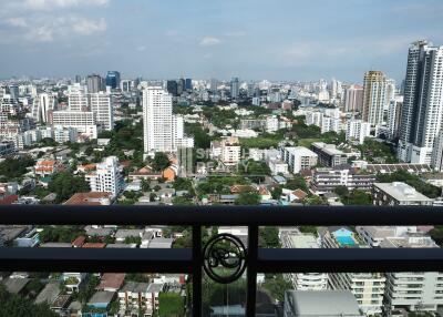 For RENT : Royce Private Residences / 2 Bedroom / 2 Bathrooms / 112 sqm / 80000 THB [9806734]