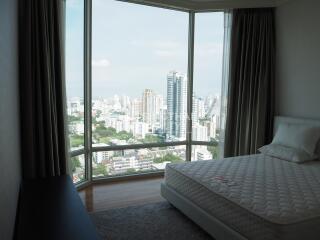 For RENT : Royce Private Residences / 2 Bedroom / 2 Bathrooms / 112 sqm / 80000 THB [9806734]