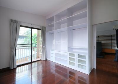 For RENT : House Asoke / 3 Bedroom / 2 Bathrooms / 200 sqm / 80000 THB [9855090]