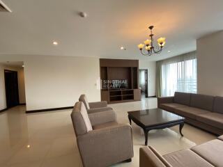 For RENT : Charoenjai place / 4 Bedroom / 3 Bathrooms / 277 sqm / 80000 THB [9989126]