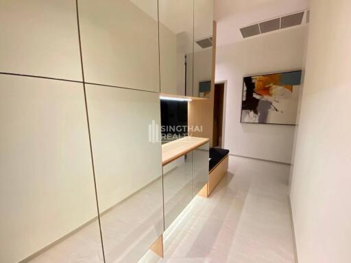 For RENT : Ashton Silom / 2 Bedroom / 2 Bathrooms / 76 sqm / 80000 THB [R10211]