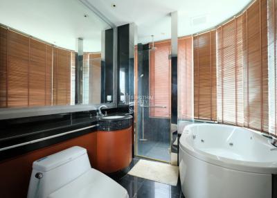 For RENT : The Infinity / 2 Bedroom / 2 Bathrooms / 120 sqm / 80000 THB [R10360]