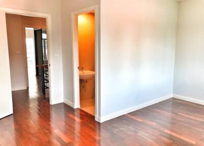 For RENT : Townhouse Asoke / 3 Bedroom / 4 Bathrooms / 200 sqm / 80000 THB [10326728]