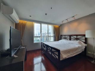 For RENT : Urbana Langsuan / 3 Bedroom / 3 Bathrooms / 170 sqm / 90000 THB [10359555]