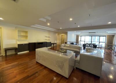 For RENT : Shanti Sadan / 3 Bedroom / 4 Bathrooms / 285 sqm / 110000 THB [10510355]