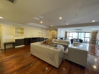 For RENT : Shanti Sadan / 3 Bedroom / 4 Bathrooms / 285 sqm / 110000 THB [10510355]