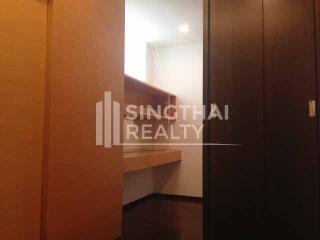 For RENT : The Height / 3 Bedroom / 3 Bathrooms / 141 sqm / 85000 THB [3335399]