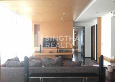 For RENT : The Height / 3 Bedroom / 3 Bathrooms / 141 sqm / 85000 THB [3335399]