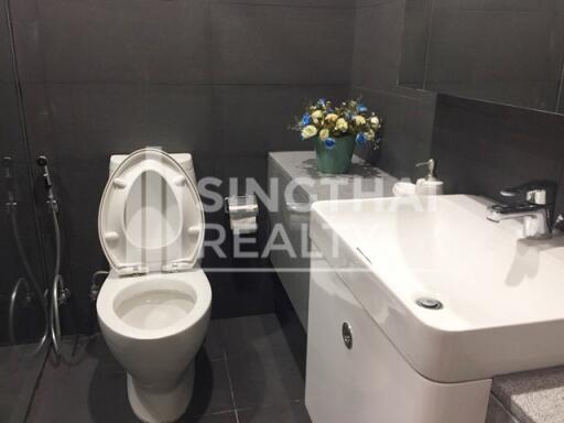 For RENT : Noble Ploenchit / 2 Bedroom / 2 Bathrooms / 76 sqm / 85000 THB [3916046]