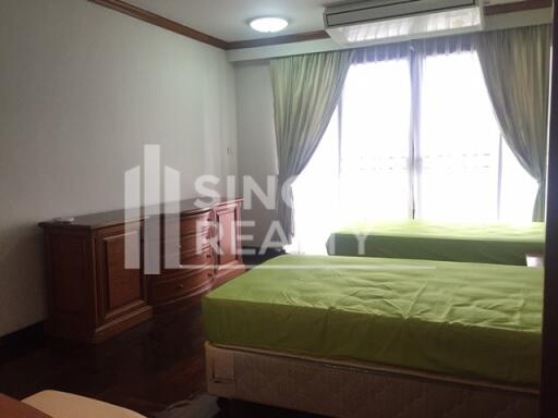 For RENT : Le Premier 1 / 3 Bedroom / 3 Bathrooms / 451 sqm / 85000 THB [4001885]