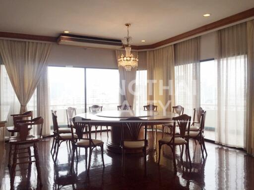 For RENT : Le Premier 1 / 3 Bedroom / 3 Bathrooms / 451 sqm / 85000 THB [4001885]