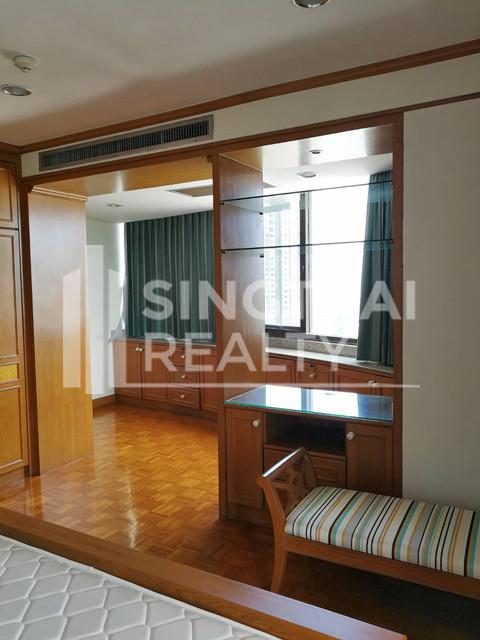 For RENT : Baan Yen Akard / 3 Bedroom / 3 Bathrooms / 191 sqm / 85000 THB [4296197]