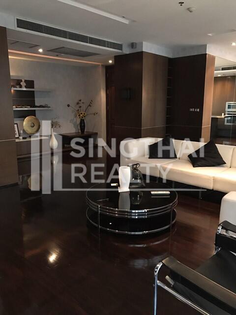 For RENT : The Height / 3 Bedroom / 3 Bathrooms / 141 sqm / 85000 THB [4285661]