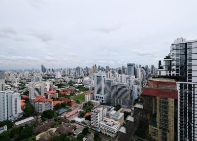 For RENT : Q Asoke / 3 Bedroom / 3 Bathrooms / 90 sqm / 85000 THB [4438604]