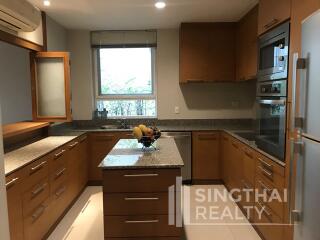 For RENT : House Ekkamai / 3 Bedroom / 5 Bathrooms / 401 sqm / 85000 THB [4980224]