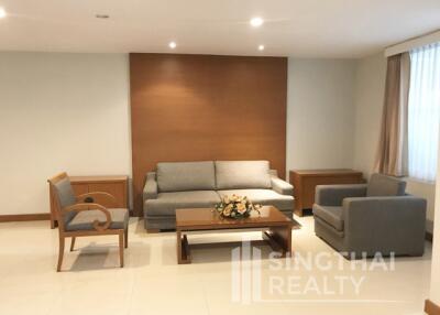 For RENT : House Ekkamai / 3 Bedroom / 5 Bathrooms / 401 sqm / 85000 THB [4980224]