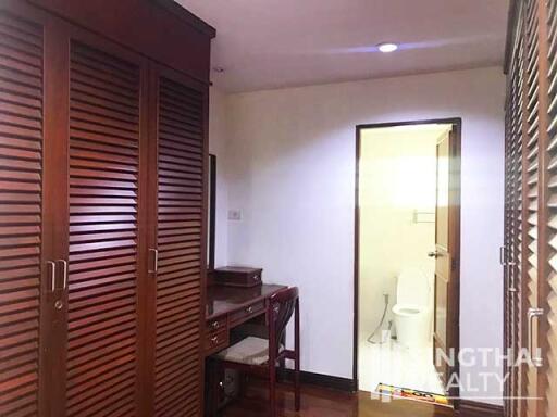 For RENT : P.R. Home II / 3 Bedroom / 2 Bathrooms / 241 sqm / 85000 THB [6403753]