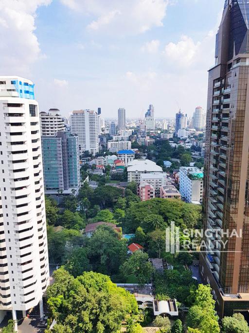 For RENT : The Diplomat 39 / 2 Bedroom / 2 Bathrooms / 84 sqm / 82000 THB [6666232]