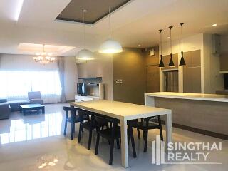 For RENT : Magic Bricks / 3 Bedroom / 3 Bathrooms / 261 sqm / 85000 THB [6626658]