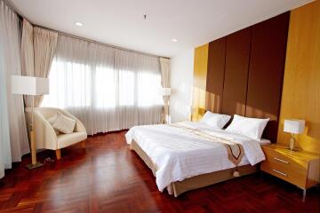 For RENT : The Grand Sethiwan Sukhumvit 24 / 3 Bedroom / 4 Bathrooms / 251 sqm / 85000 THB [7607836]