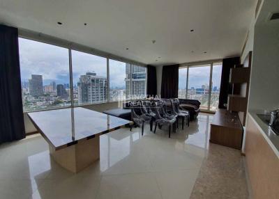 For RENT : The Empire Place / 3 Bedroom / 3 Bathrooms / 159 sqm / 90000 THB [7621540]