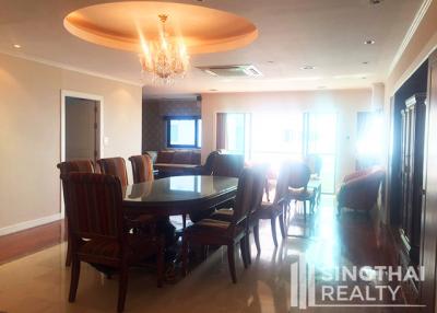 For RENT : Sathorn Gardens / 3 Bedroom / 3 Bathrooms / 201 sqm / 85000 THB [7964389]