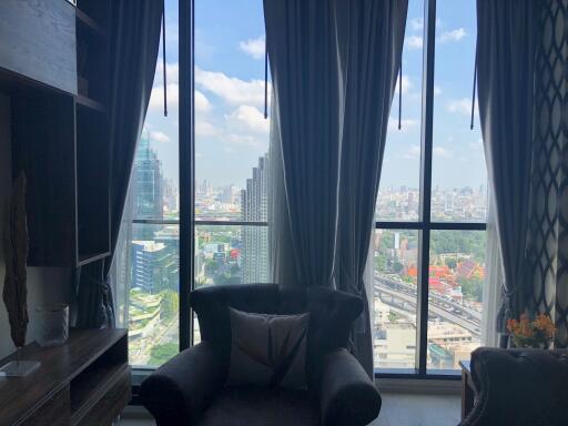 For RENT : Noble Ploenchit / 2 Bedroom / 2 Bathrooms / 76 sqm / 85000 THB [8038510]