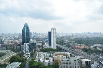 For RENT : Noble Ploenchit / 2 Bedroom / 2 Bathrooms / 76 sqm / 85000 THB [8038510]