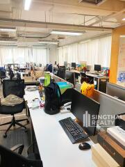 For RENT : Office Phromphong / 2 Bedroom / 2 Bathrooms / 211 sqm / 85000 THB [8111244]