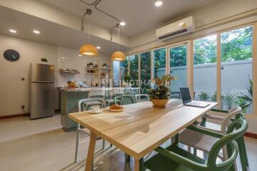 For RENT : Townhouse Phromphong / 4 Bedroom / 5 Bathrooms / 250 sqm / 85000 THB [9399858]