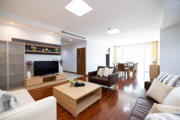 For RENT : The Residence Sukhumvit 24 / 3 Bedroom / 4 Bathrooms / 200 sqm / 85000 THB [9712072]