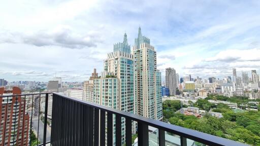 For RENT : 28 Chidlom / 2 Bedroom / 2 Bathrooms / 100 sqm / 85000 THB [9765984]