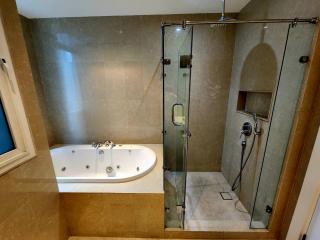 For RENT : Athenee Residence / 2 Bedroom / 2 Bathrooms / 99 sqm / 85000 THB [9867604]