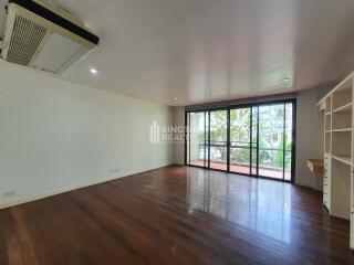 For RENT : Townhouse Phromphong / 4 Bedroom / 3 Bathrooms / 200 sqm / 85000 THB [9921713]